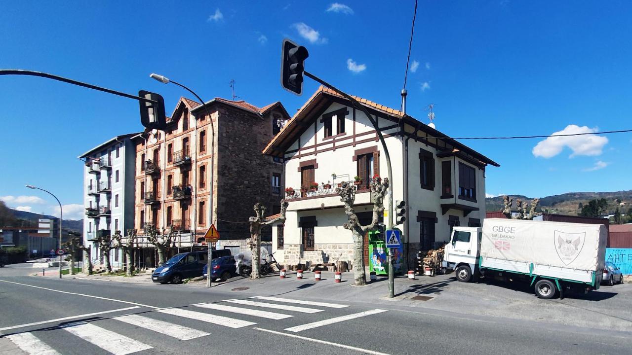 Tuul Etxea Apartment Galdakao Exterior photo